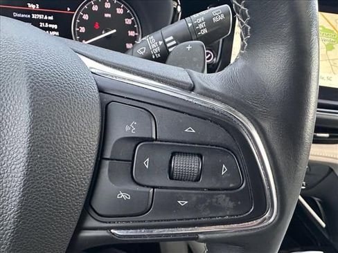 Certified 2022 Buick Envision Avenir w/ Technology Package II image 27