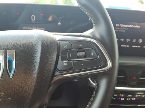 Used 2024 Buick Encore GX Avenir w/ Avenir Convenience Package AWD/4WD image 15