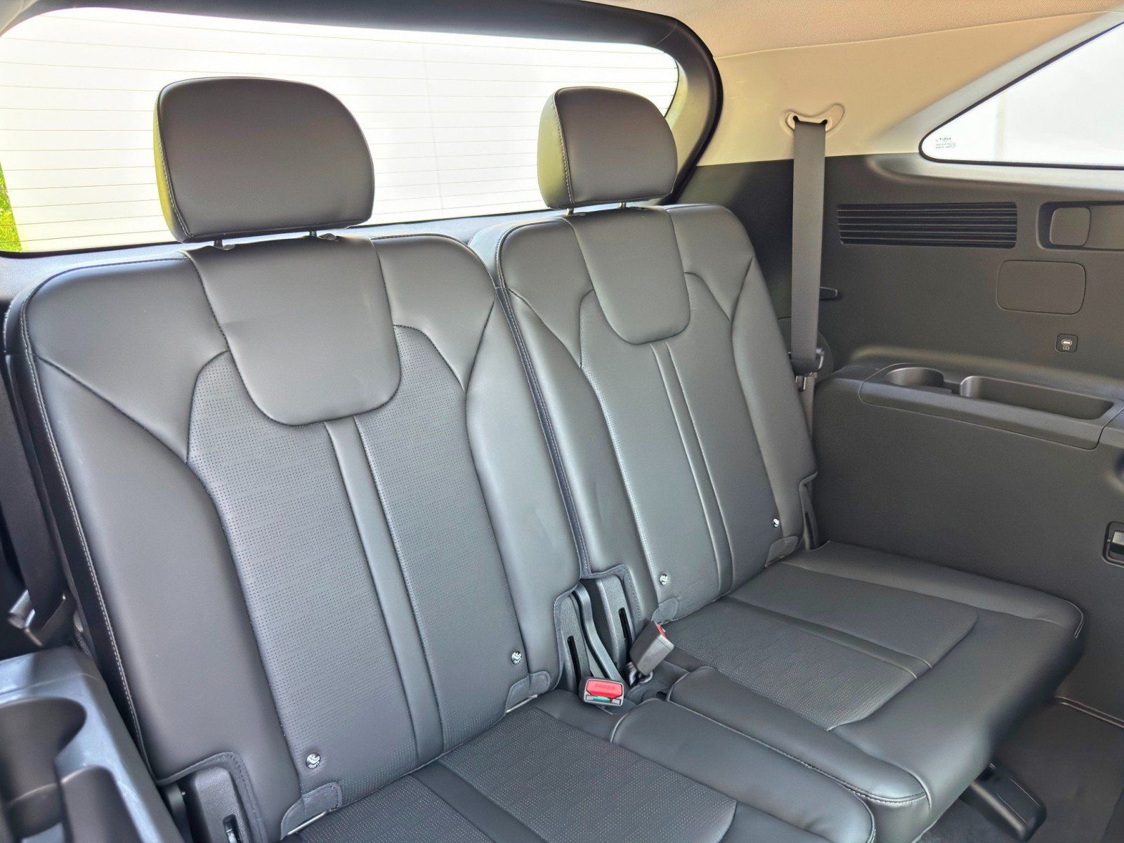 Used 2024 Kia Sorento SX FWD image 40