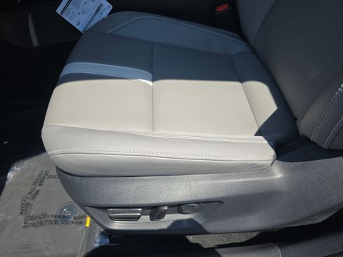 New 2026 Toyota Camry SE FWD image 24
