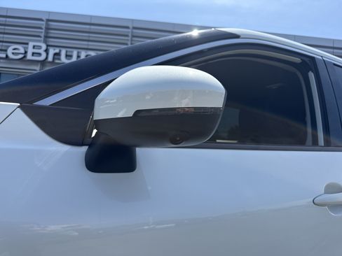 Used 2021 Nissan Rogue SV AWD/4WD image 4