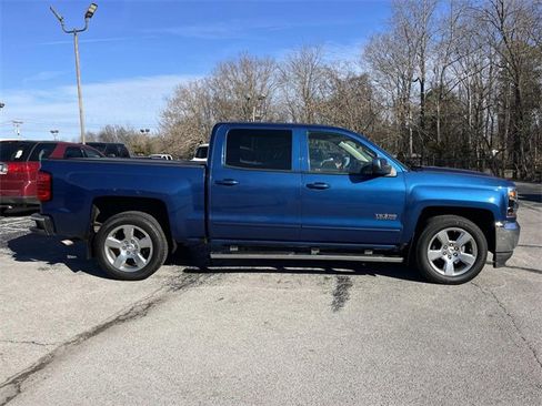 Used 2018 Chevrolet Silverado 1500 LT w/ Texas Edition image 2
