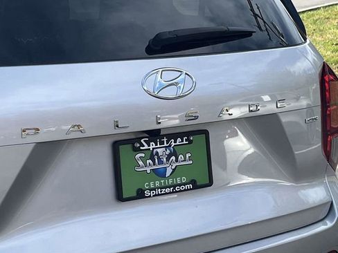 Used 2024 Hyundai Palisade Calligraphy image 11