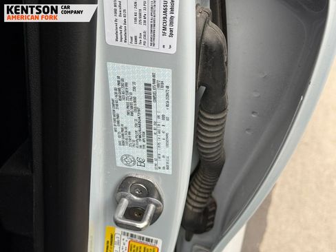 Used 2025 Ford Escape Platinum image 41