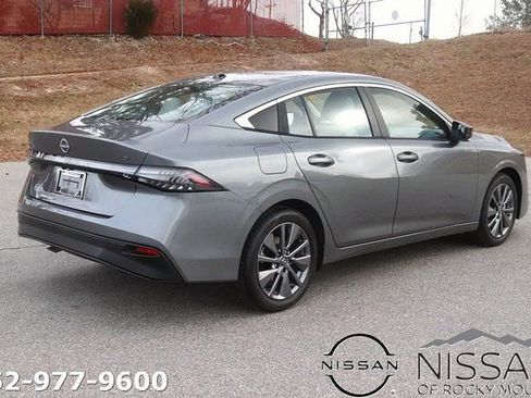 New 2026 Nissan Sentra SL w/ Floor Mat Package FWD image 7