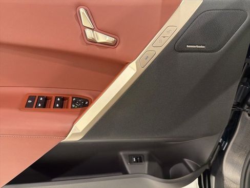 Used 2026 BMW iX xDrive45 image 11