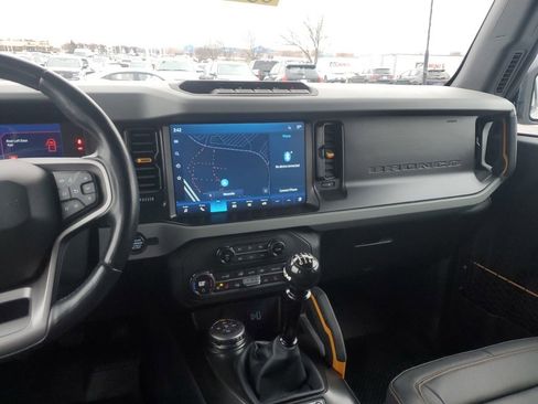 Used 2021 Ford Bronco Badlands image 25