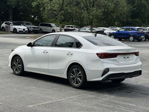 Certified 2024 Kia Forte LXS w/ LXS Technology Package FWD image 3