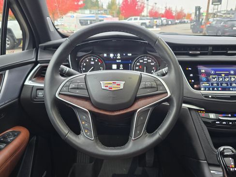 Used 2024 Cadillac XT5 Premium Luxury w/ Technology Package image 20