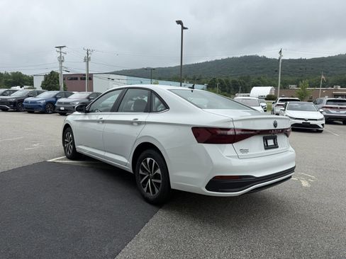 New 2025 Volkswagen Jetta S image 5