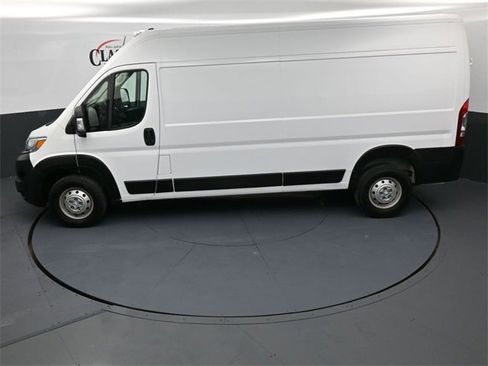Used 2023 RAM ProMaster 2500 w/ Driver Convenience Group image 13