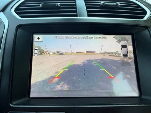 Used 2019 Ford Explorer Sport w/ Equipment Group 401A AWD/4WD image 17