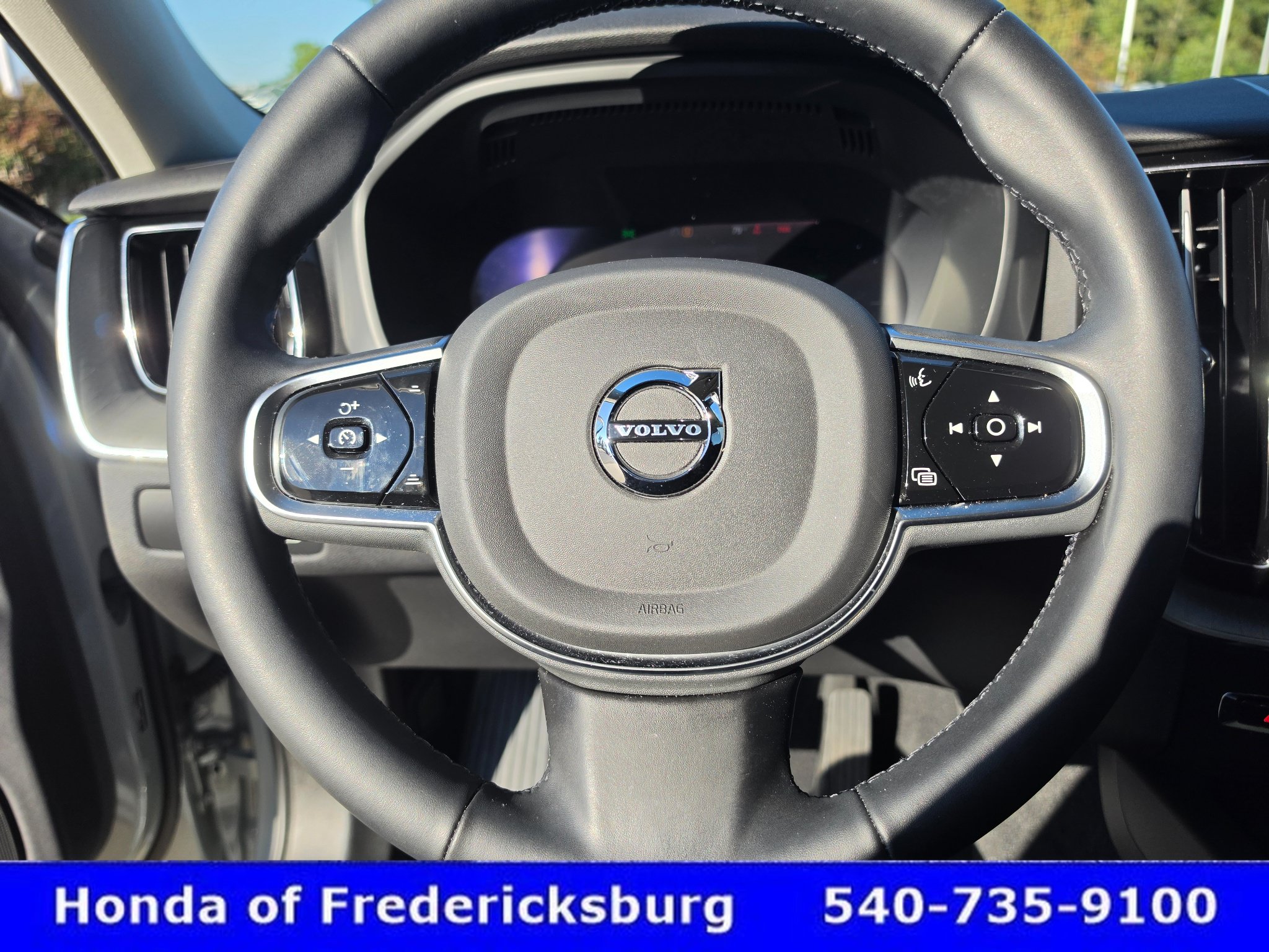 Used 2025 Volvo XC60 T8 Plus w/ Protection Package Premier AWD/4WD image 41