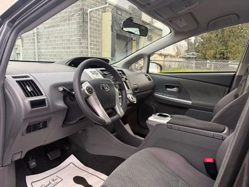Used 2012 Toyota Prius V Three image 15