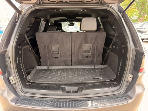 Used 2018 Dodge Durango SRT w/ Technology Group AWD/4WD image 15