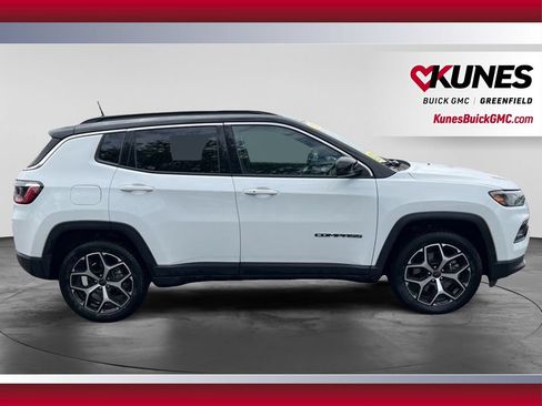 Used 2025 Jeep Compass Limited AWD/4WD image 4
