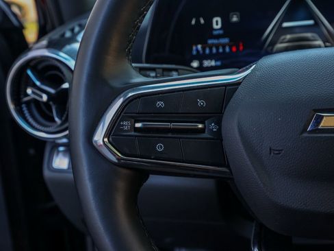 Used 2025 Chevrolet Equinox LT image 26