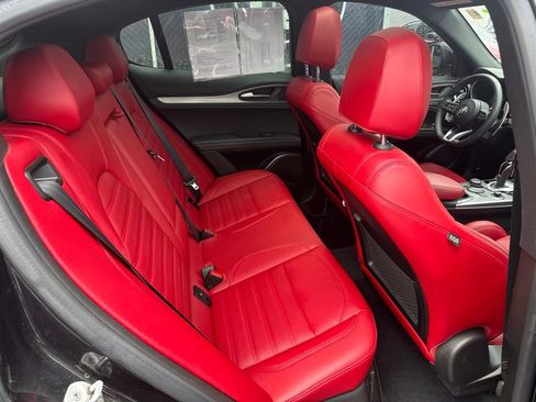 Used 2023 Alfa Romeo Stelvio Veloce AWD/4WD image 60