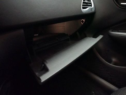 Used 2015 Dodge Dart SXT image 29