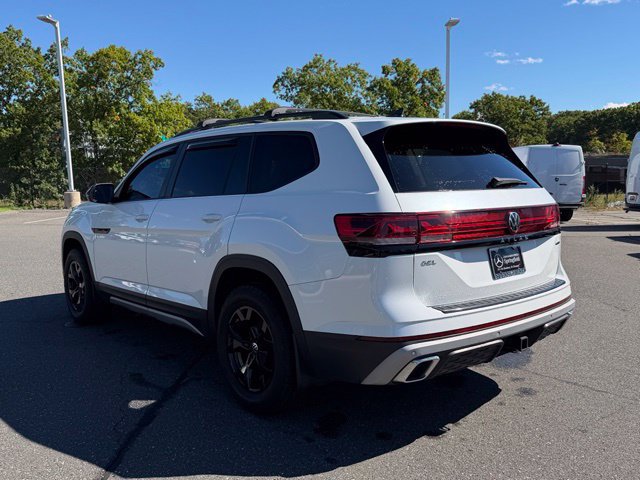 Used 2024 Volkswagen Atlas Peak Edition SEL AWD/4WD image 5