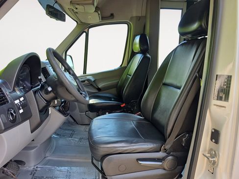 Used 2017 Mercedes-Benz Sprinter 3500 w/ High Idle Fixed Package image 9