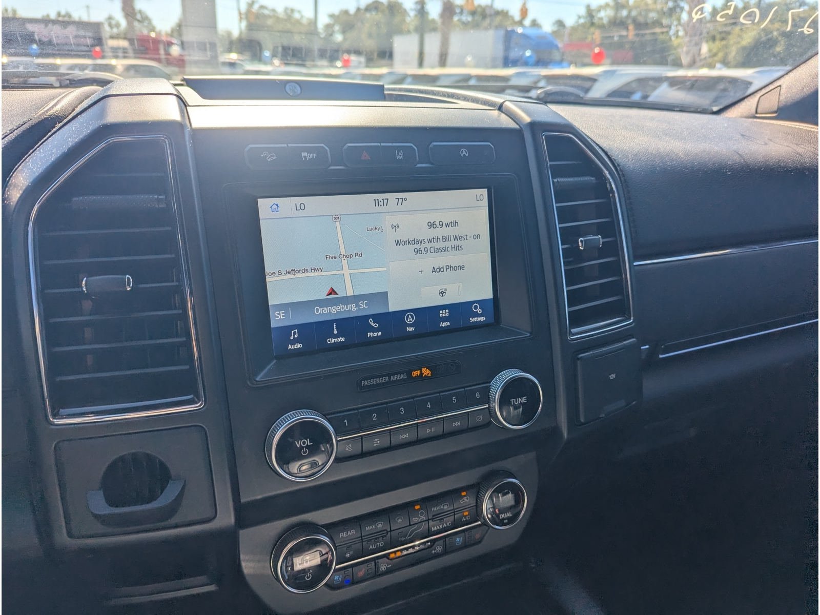 Used 2020 Ford Expedition Limited AWD/4WD image 18