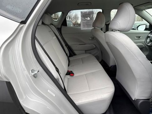 Used 2024 Hyundai Kona SEL image 10