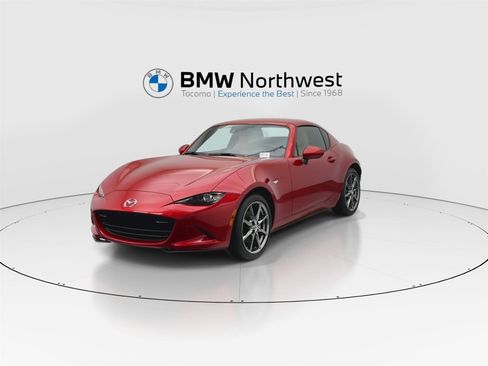Used 2017 MAZDA MX-5 Miata RF Grand Touring image 9