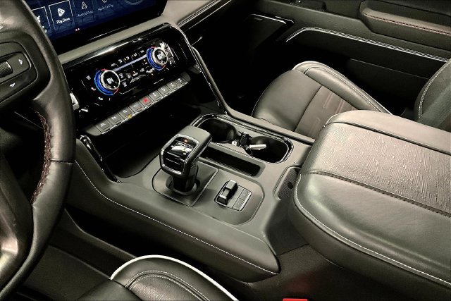 Used 2024 GMC Sierra 1500 AT4X AWD/4WD image 17