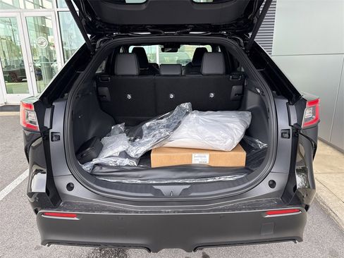 New 2026 Subaru Solterra Limited XT image 31