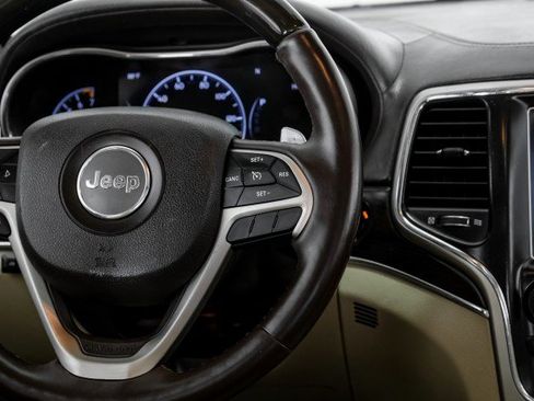 Used 2015 Jeep Grand Cherokee Overland RWD image 15