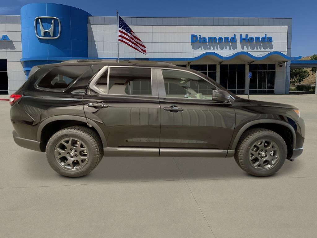 New 2026 Honda Pilot TrailSport image 8