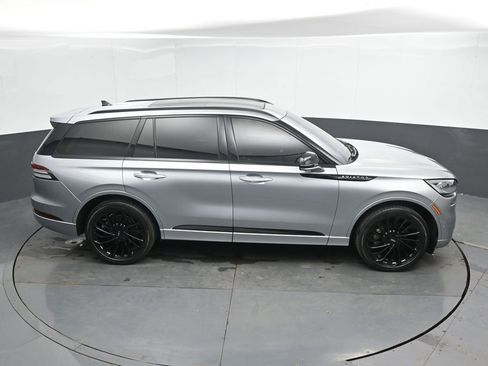 Used 2023 Lincoln Aviator Reserve w/ Equipment Group 201A AWD/4WD image 40
