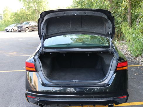 Used 2024 Nissan Altima 2.5 SR FWD image 5