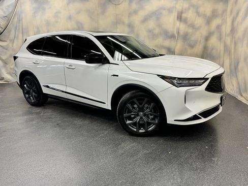 Used 2023 Acura MDX A-Spec image 8