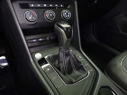 Used 2022 Volkswagen Taos SE image 24