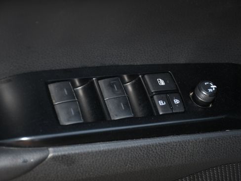 Certified 2025 Toyota Camry SE image 10