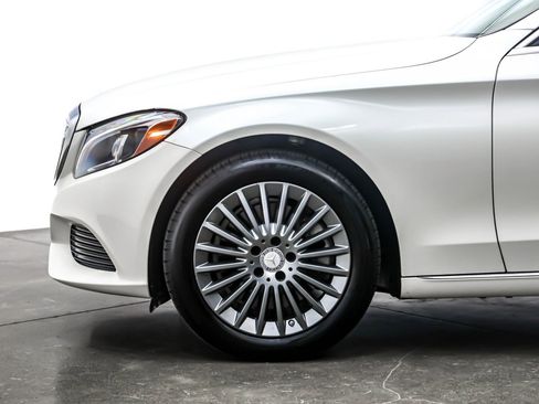Used 2015 Mercedes-Benz C 300 Sedan image 9