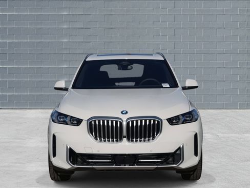 Used 2026 BMW X5 xDrive50e w/ Executive Package AWD/4WD image 2
