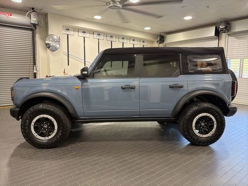 Used 2023 Ford Bronco Badlands w/ Sasquatch Package image 2