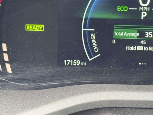 Used 2025 Toyota Camry SE image 13