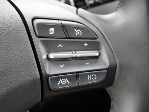 Certified 2022 Hyundai Kona SEL w/ Convenience Package image 32