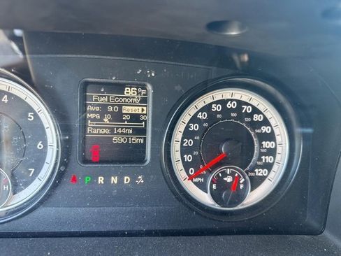 Used 2014 RAM 2500 Tradesman w/ Chrome Appearance Group image 16