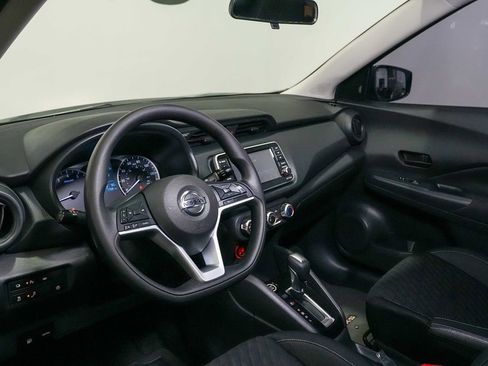 Used 2021 Nissan Kicks S FWD image 13