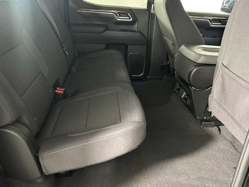 Used 2025 Chevrolet Silverado 1500 LT image 18