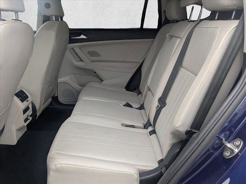 Used 2022 Volkswagen Tiguan SE image 18