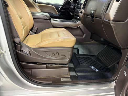 Used 2018 GMC Sierra 1500 Denali w/ Denali Ultimate Package image 17