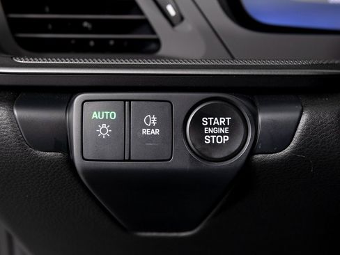 Certified 2025 Porsche 911 Carrera image 27