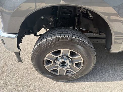 Used 2025 Ford F250 XLT AWD/4WD image 8
