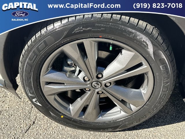 Used 2021 Nissan Murano Platinum w/ Cargo Package FWD image 13